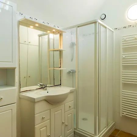 Morgat, Maison Familiale, A Pied Holiday home *