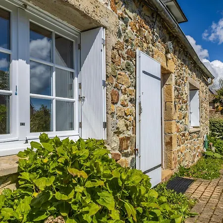 Morgat, Maison Familiale, A Pied Holiday home *